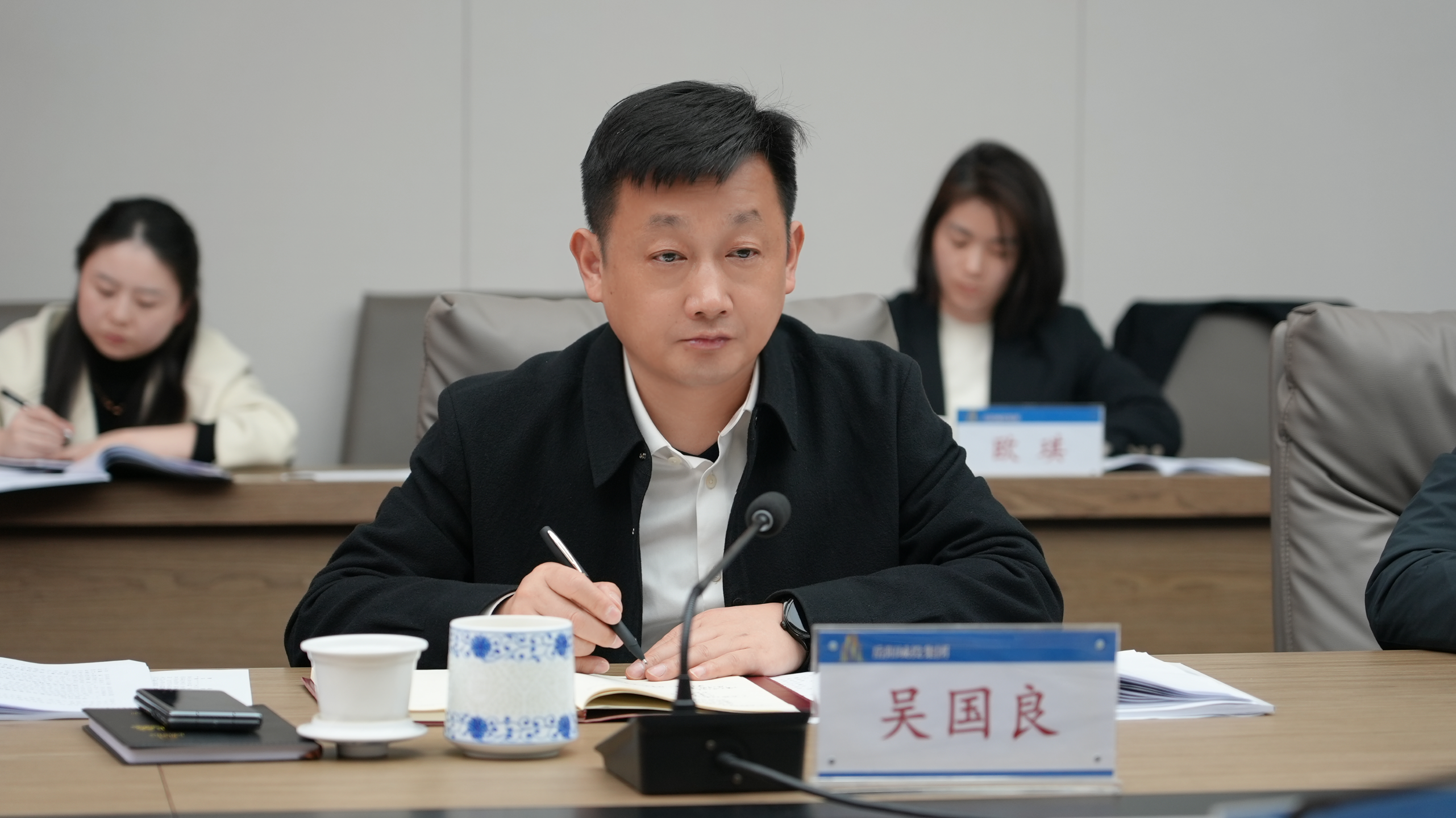 領(lǐng)導1.png